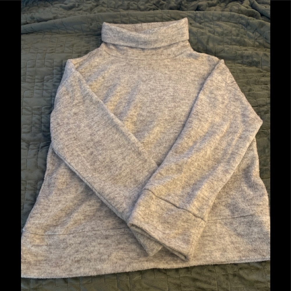 Women’s Fleece turtleneck pullover